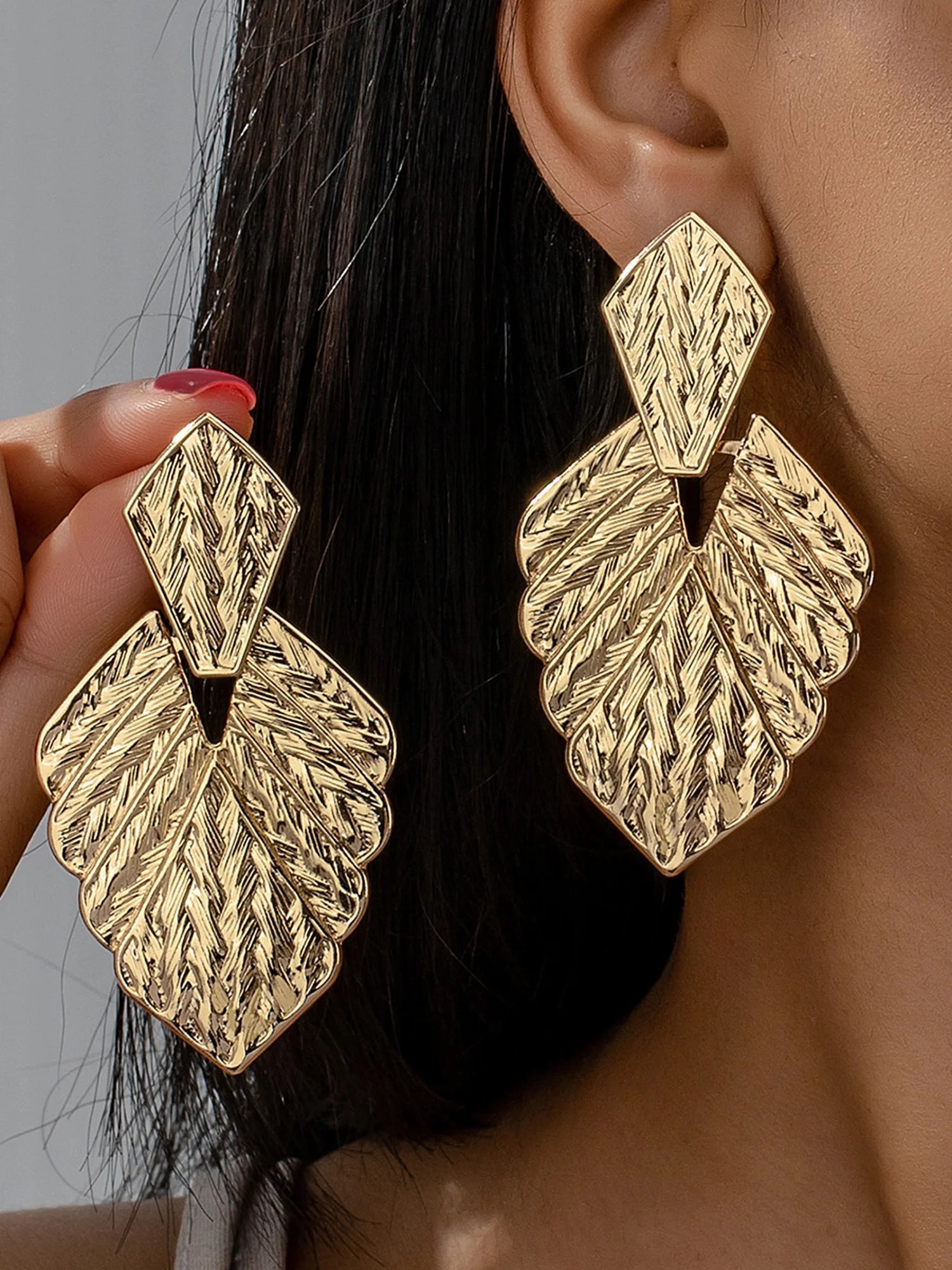Elegant Plain Dangle